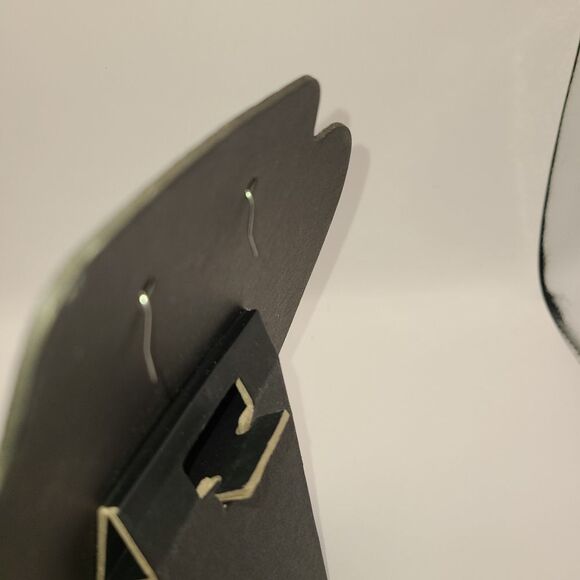 Beautiful‎ Cut Crystal Red Dangle Earring - Picture 3 of 5